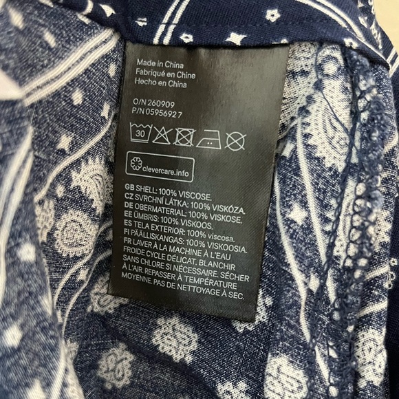 Divided Romper - Picture 3 of 4